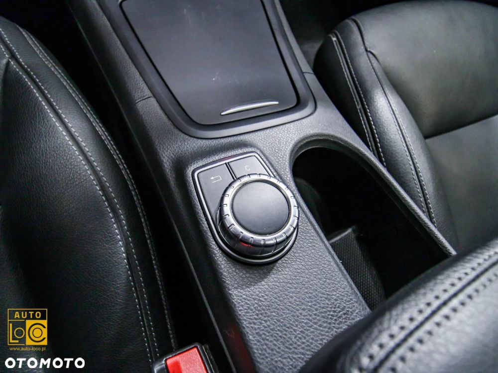 Mercedes-Benz Klasa B 180 d 7G-DCT SCORE - 28