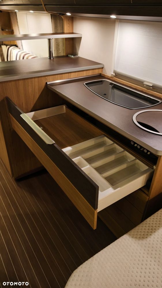 Burstner AVERSO 590 TS - 9