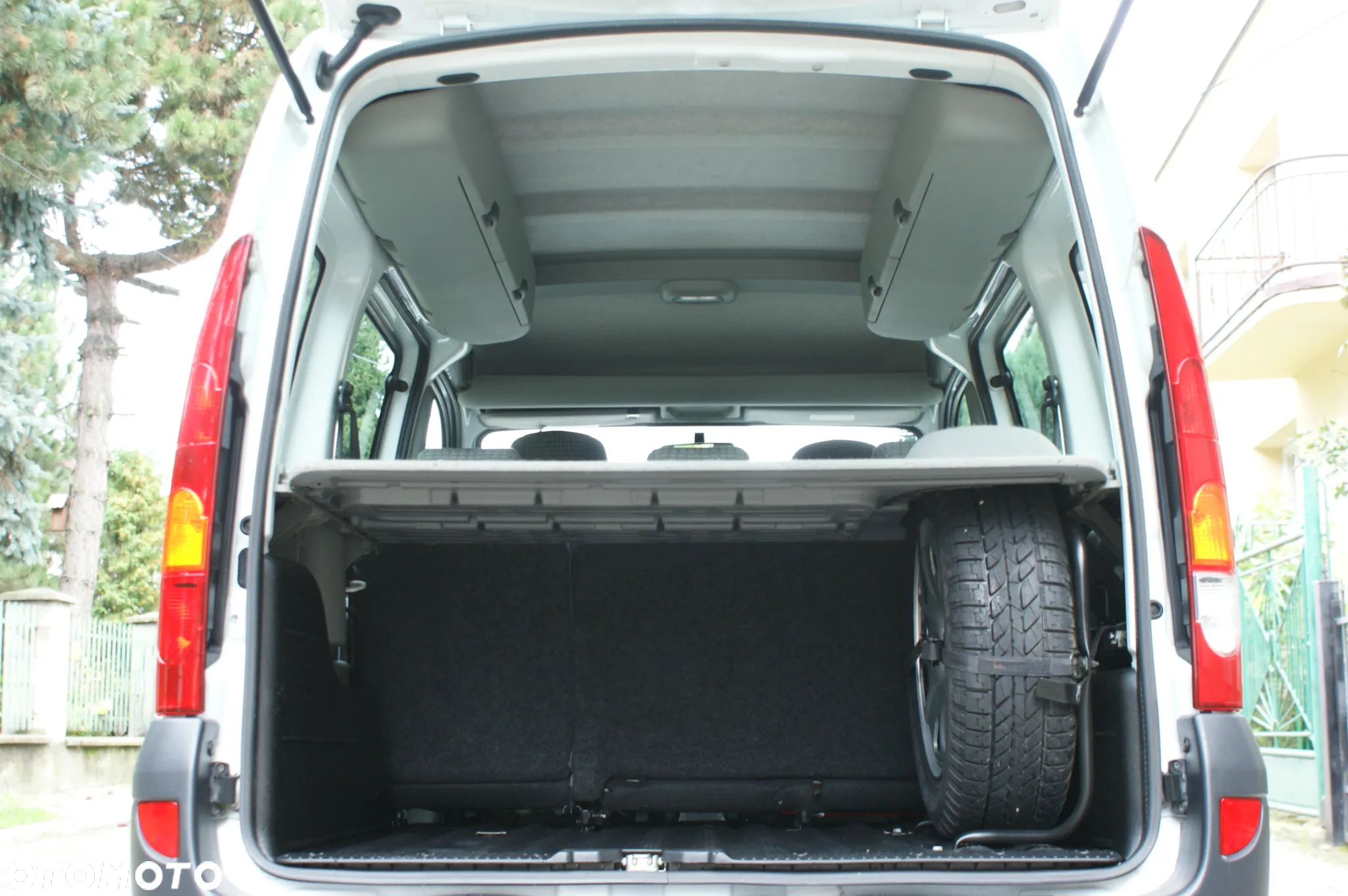 Renault Kangoo 4x4 1.6 16V Privilege - 10