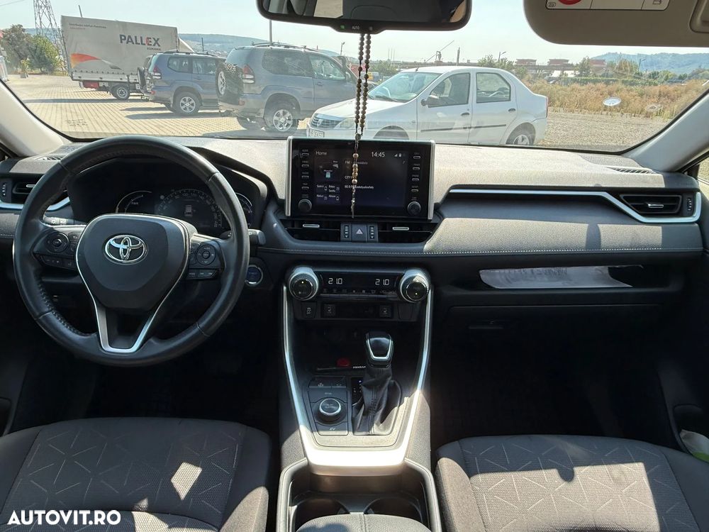 Toyota RAV4 - 7