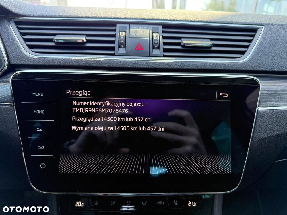 Skoda Superb 2.0 TDI SCR Style DSG - 29