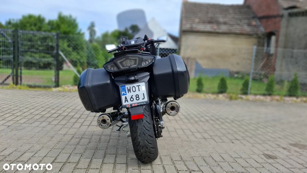 Yamaha FJR - 7