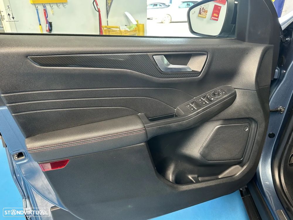 Ford Kuga 1.5 EcoBoost ST-Line - 15
