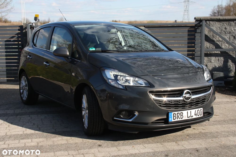 Opel Corsa 1.4 16V Cosmo - 2