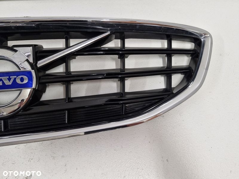 VOLVO V40 2 II GRILL ATRAPA ZDERZAKA PRZÓD PRZEDNIA 31353126 - 4