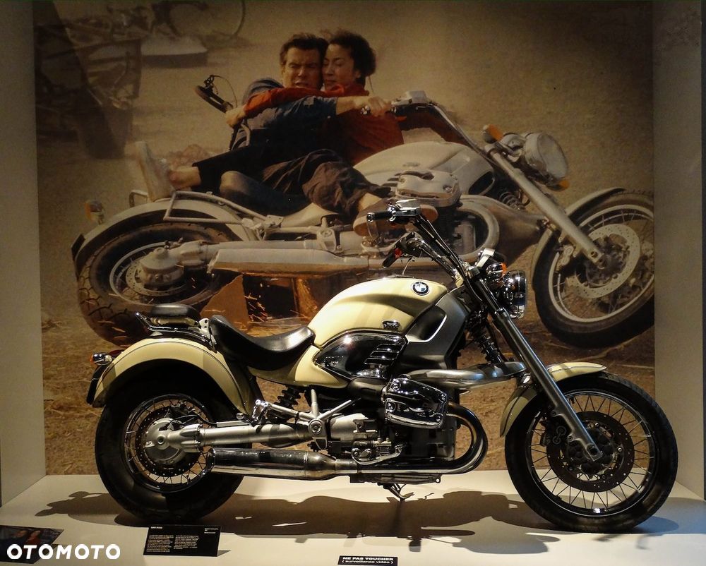 BMW R - 1