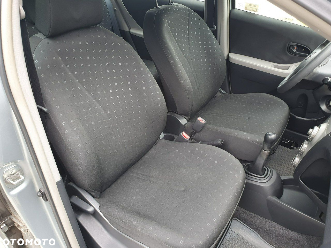 Toyota Yaris - 14