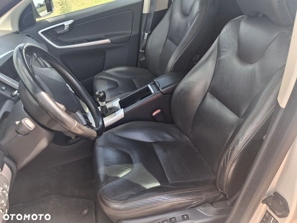 Volvo XC 60 2.4D AWD - 6