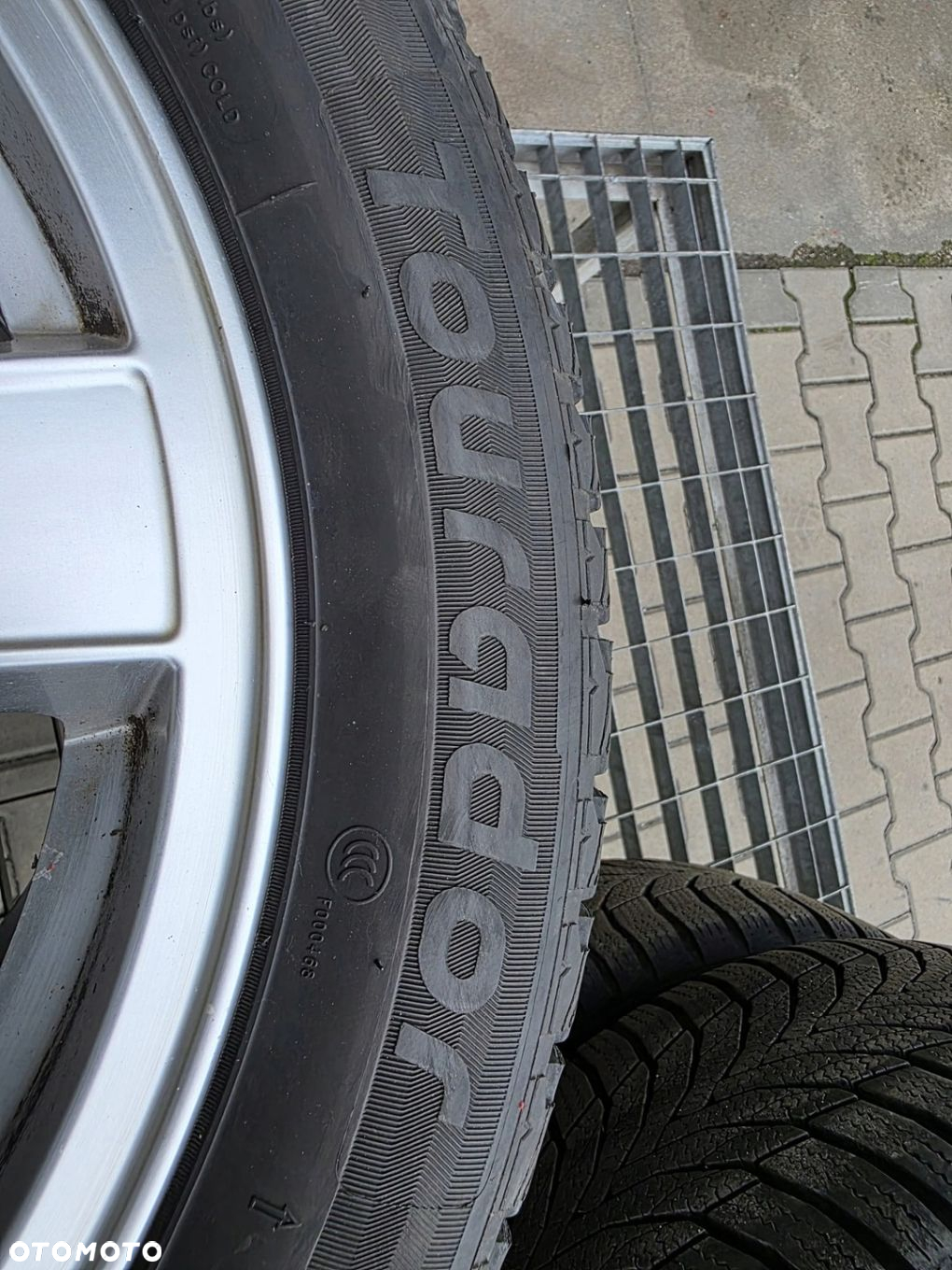 OPONY ZIMOWE 2SZT Tourador Winter Pro TSU2 R17 225/50 - 2