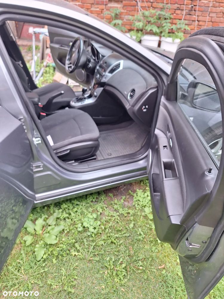 Chevrolet Cruze 1.8 LT+ - 14