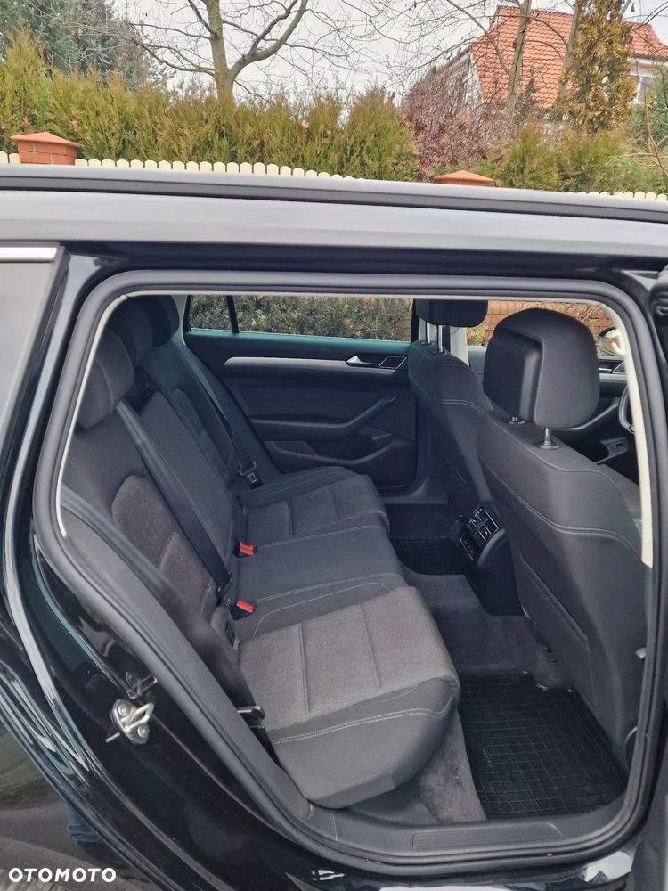 Volkswagen Passat Variant 2.0 TDI BMT Comfortline - 10