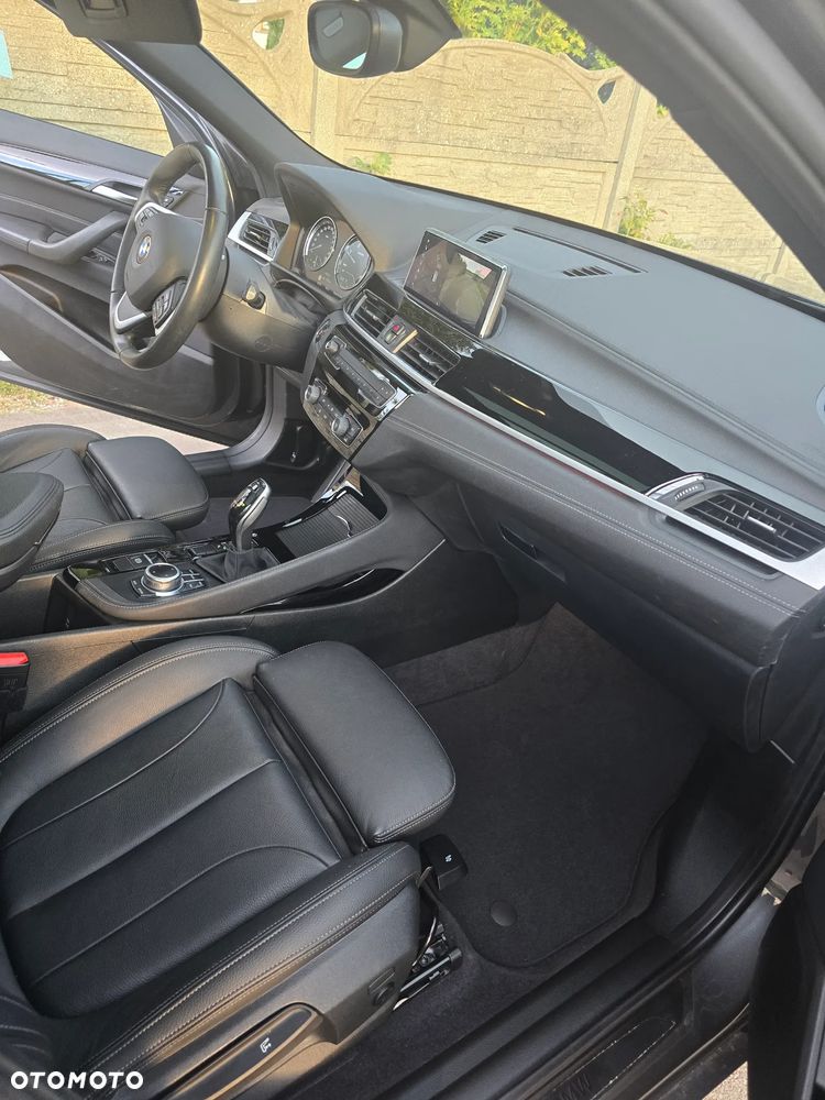 BMW X2 sDrive18d Edition M Mesh - 17