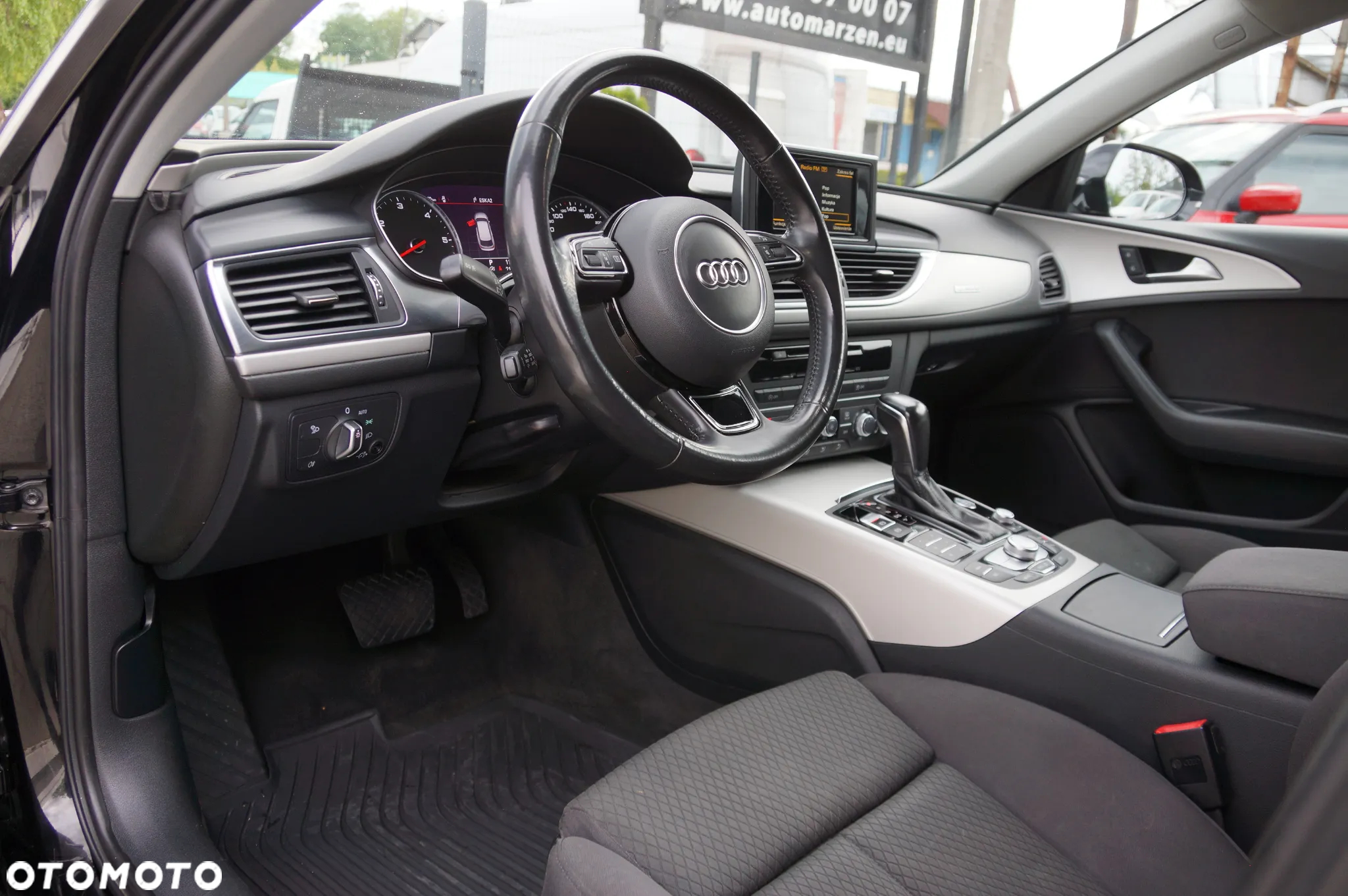 Audi A6 Avant 2.0 TDI quattro S tronic - 24