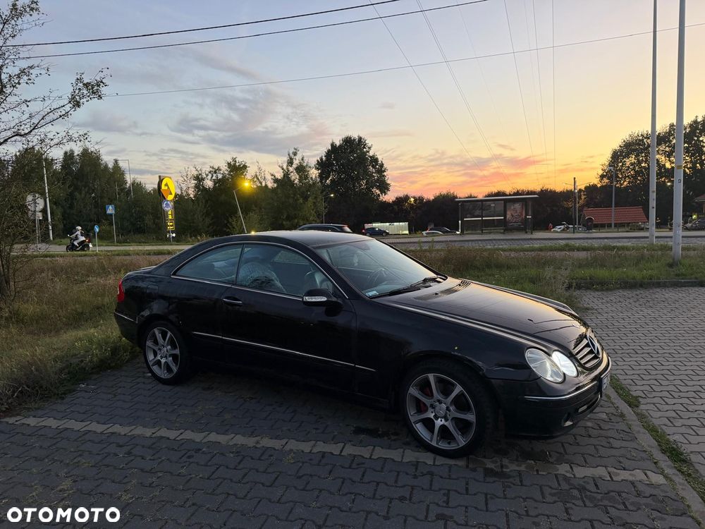 Mercedes-Benz CLK - 11