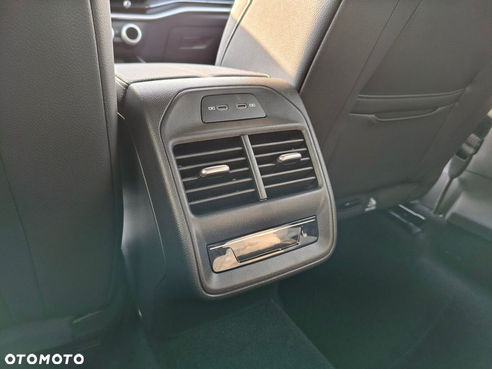 Skoda Superb 2.0 TSI Sportline DSG - 22