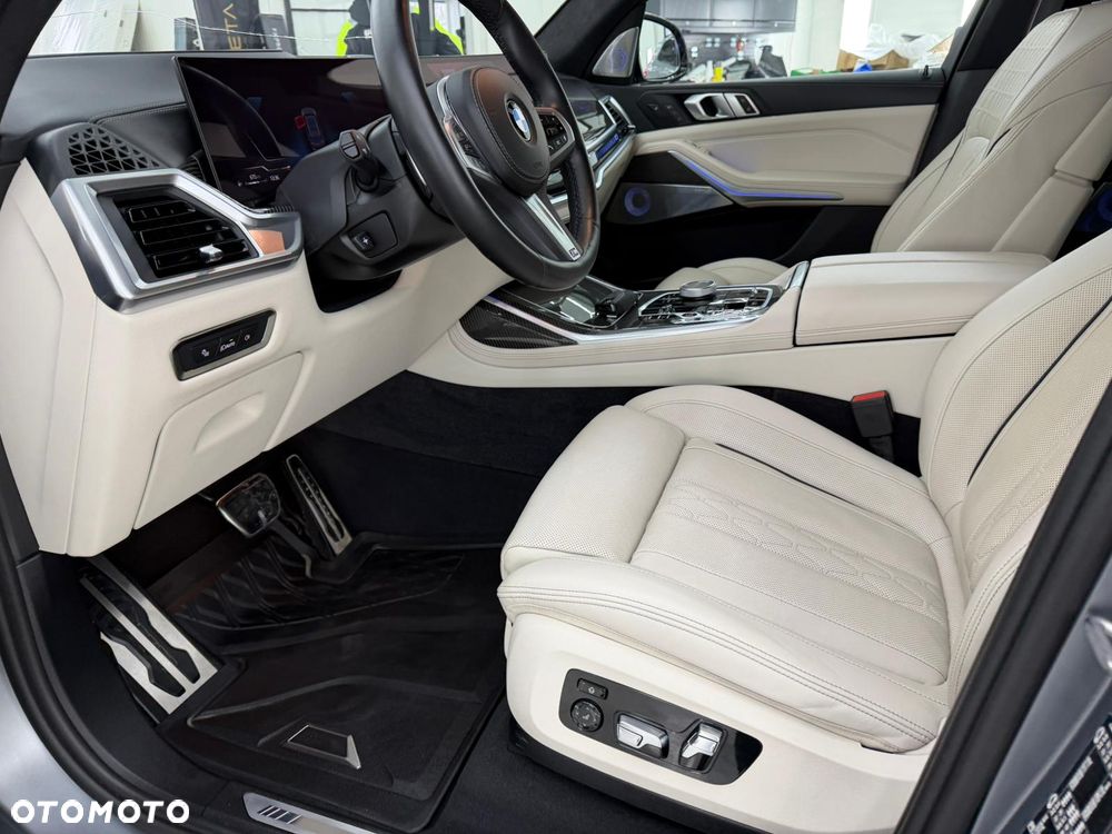 BMW X7 xDrive40d - 11