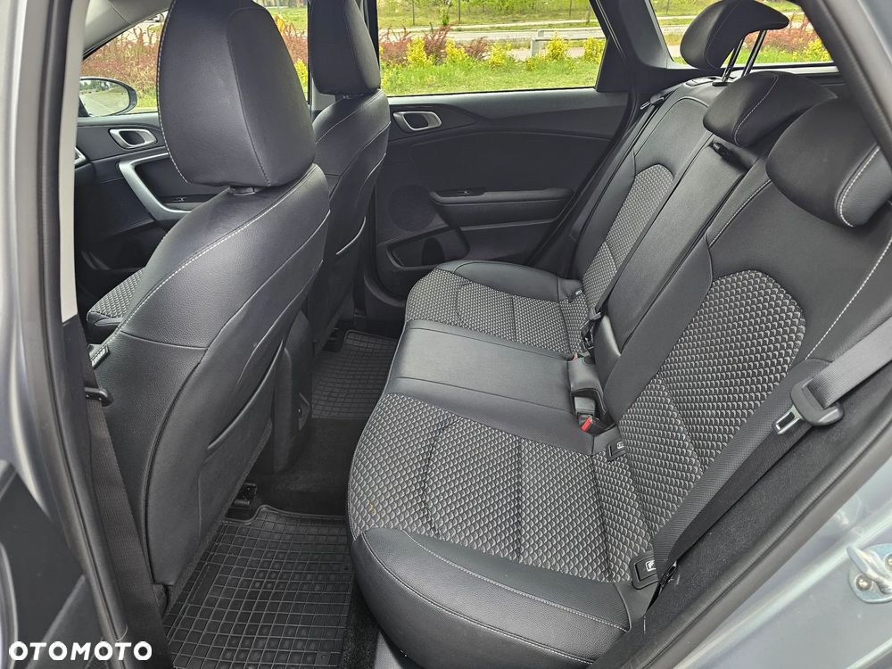 Kia Ceed 1.5 T-GDI Business Line - 10
