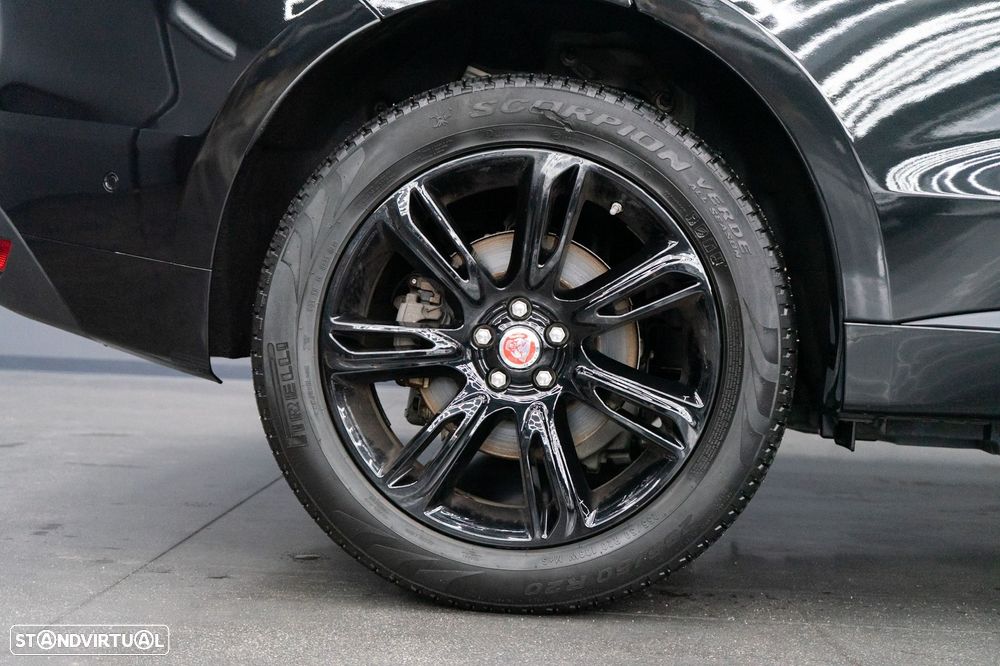 Jaguar F-Pace 20d AWD Aut. R-Sport - 16