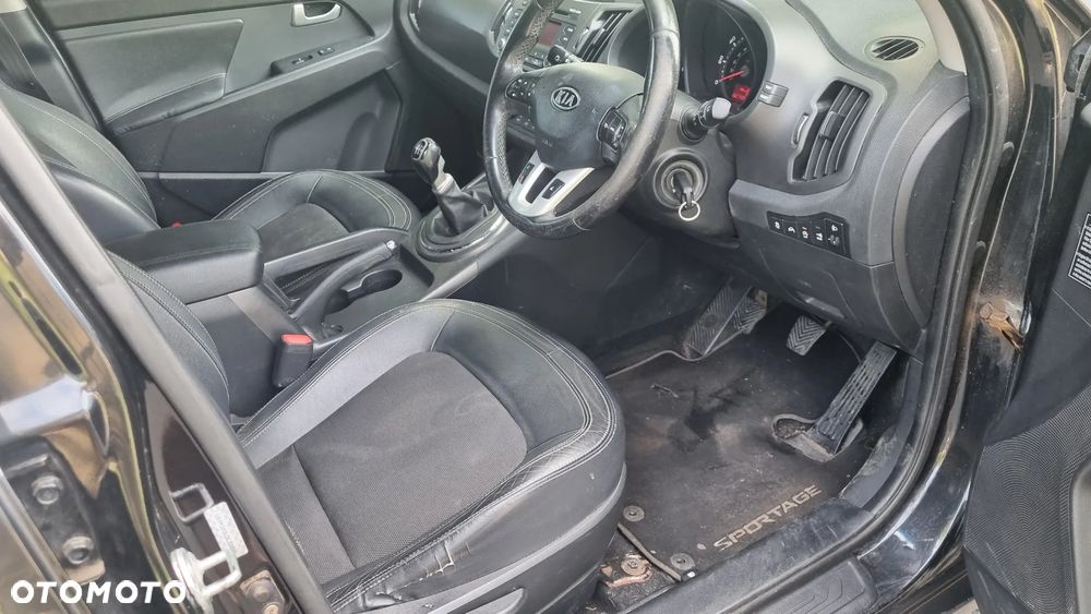 Kia Sportage 1.7 CRDI 2WD ISG Spirit - 8