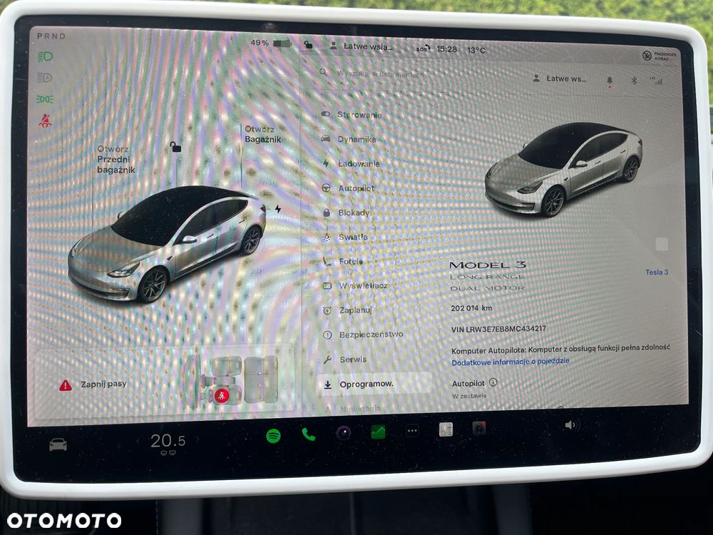 Tesla Model 3 Long Range AWD - 9