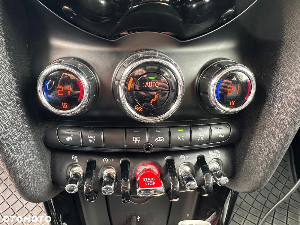 MINI Cooper Standard - 8