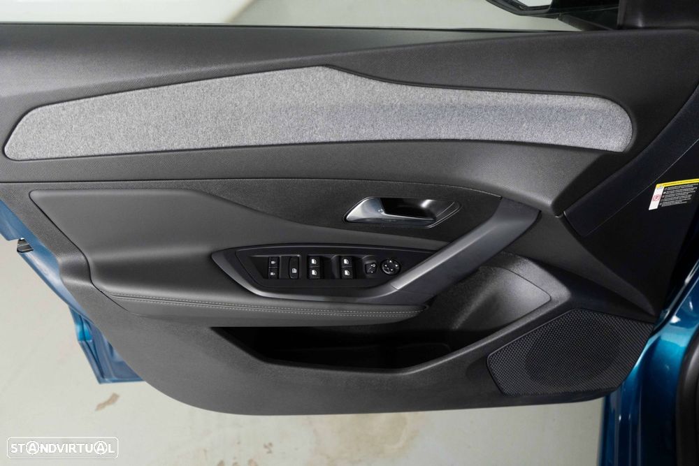 Peugeot 308 1.2 PureTech Allure Pack - 21