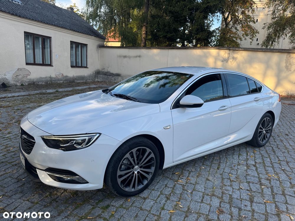Opel Insignia - 11