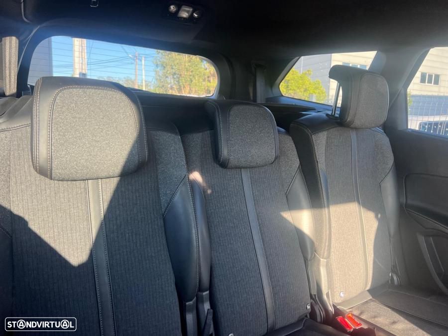 Peugeot 5008 1.6 BlueHDi Style EAT6 - 7