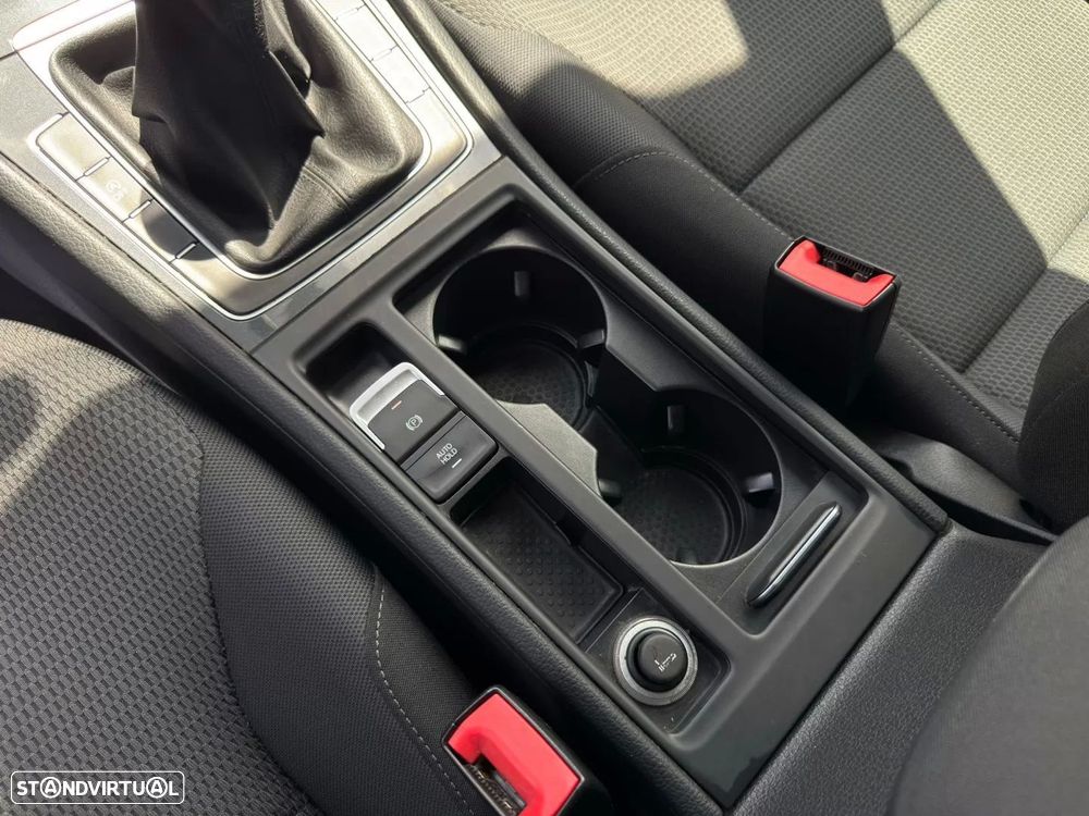 VW Golf 1.0 TSI R-Line - 14