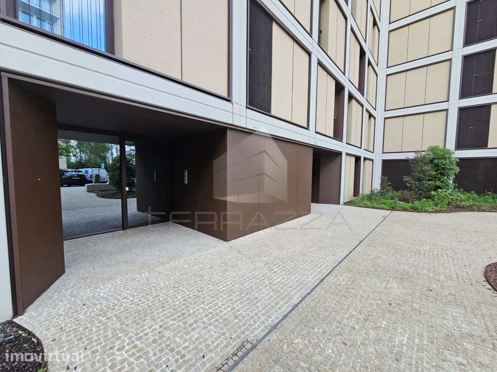 APARTAMENTO T3 NA ALAMEDA DOS JARDINS DA ARRÁBIDA COM VISTA MAR - Grande imagem: 2/30