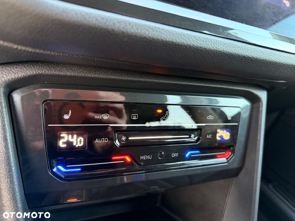 Volkswagen Tiguan 2.0 TDI SCR 4MOTION BlueMotion Technology DSG Exclusive - 22