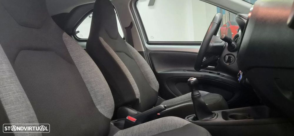 Toyota Aygo X 1.0 Play - 38