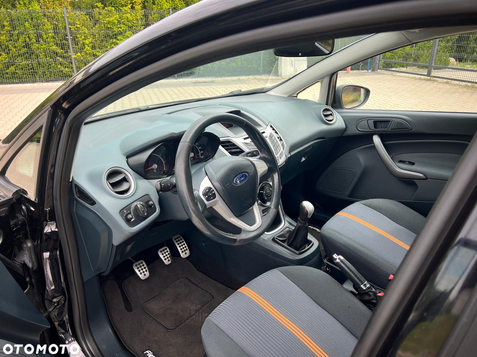 Ford Fiesta 1.25 Titanium X - 9