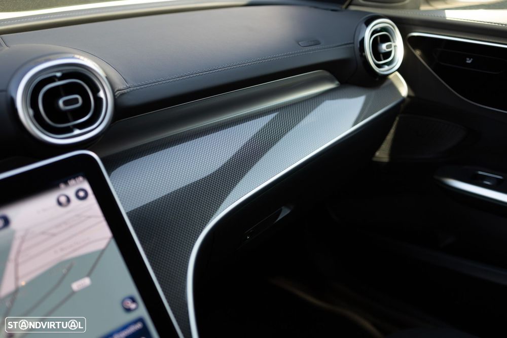 Mercedes-Benz C 300 e AMG Line - 27