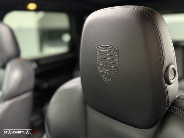 Porsche Cayenne Platinum Edition - 12