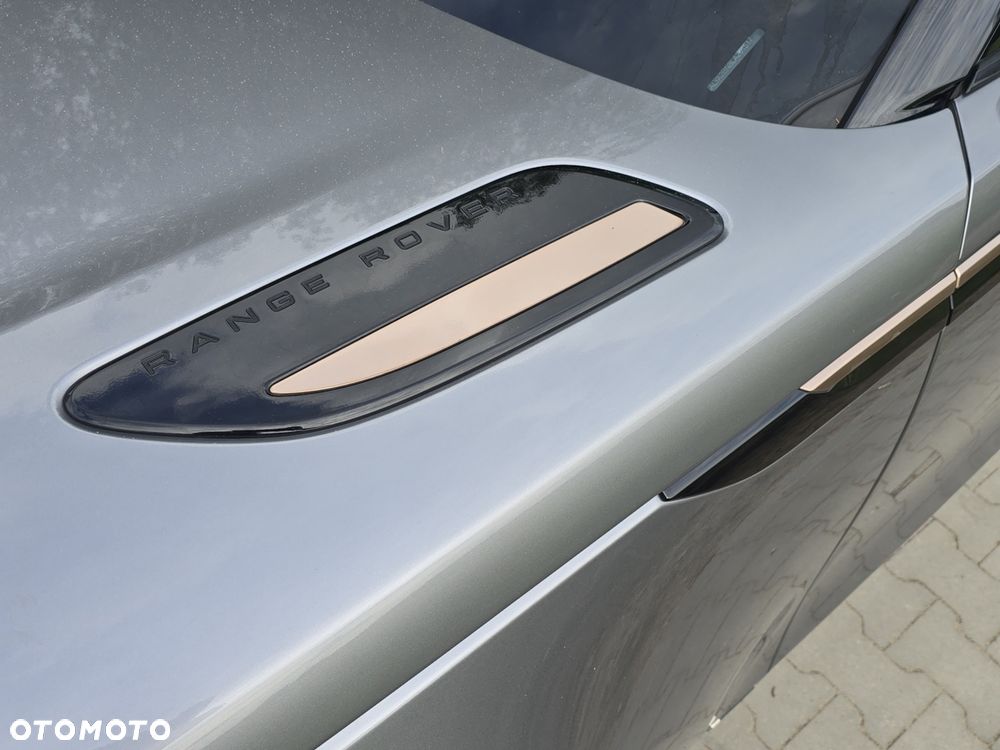 Land Rover Range Rover Velar 2.0d R-Dynamic SE - 24
