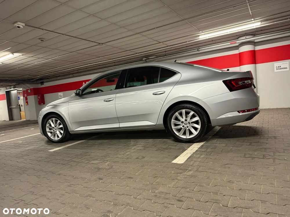 Skoda Superb 1.8 TSI Ambition DSG - 4