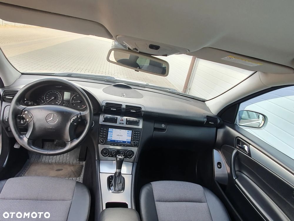 Mercedes-Benz Klasa C 180 Kompressor Automatik Avantgarde - 26