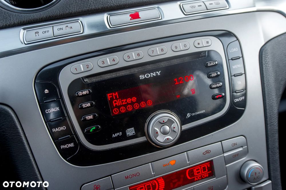 Ford S-Max 2.5 Titanium - 29