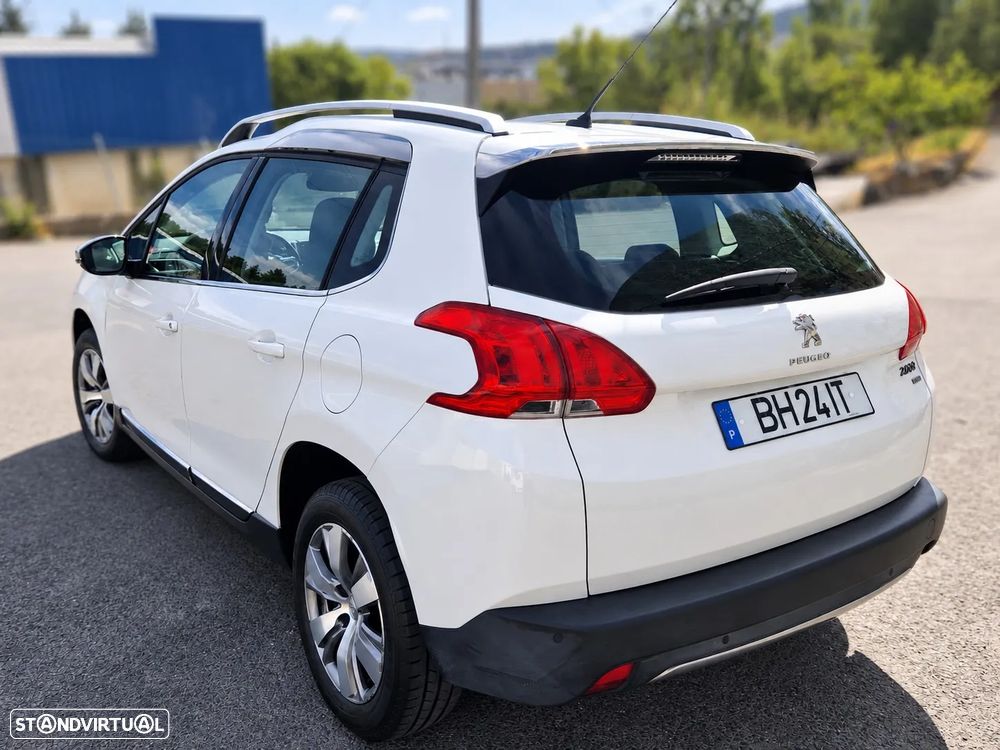 Peugeot 2008 PureTech 110 Stop&Start Allure - 9