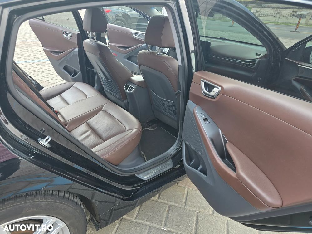 Hyundai IONIQ 1.6 GDI Premium - 12