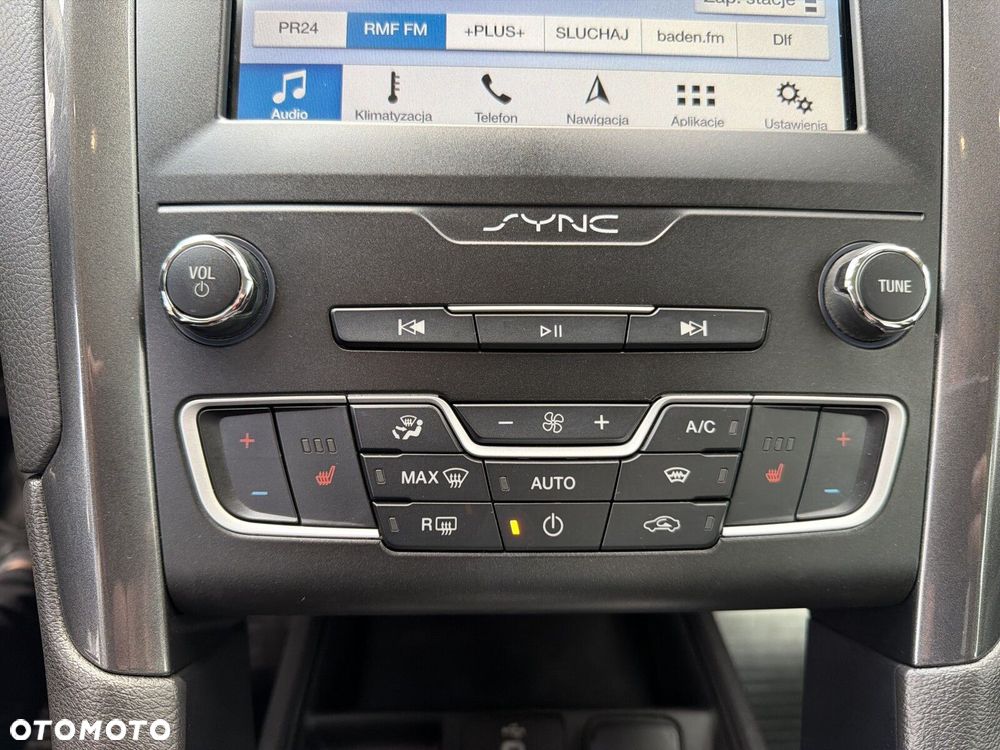 Ford Mondeo - 26