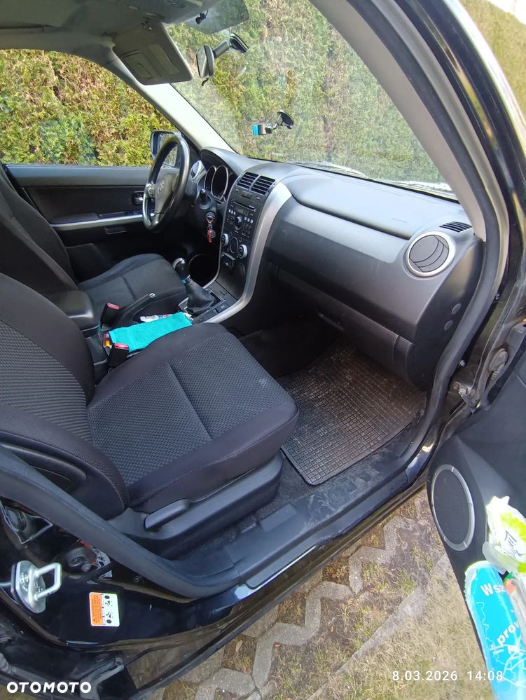 Suzuki Grand Vitara 2.0 Comfort - 11