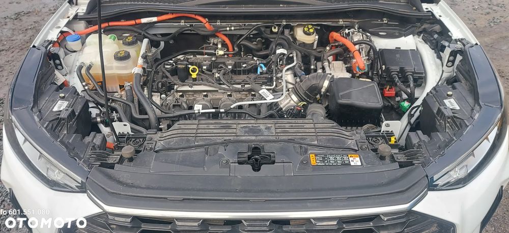 Ford Kuga 2.5 Duratec FHEV TITANIUM - 13