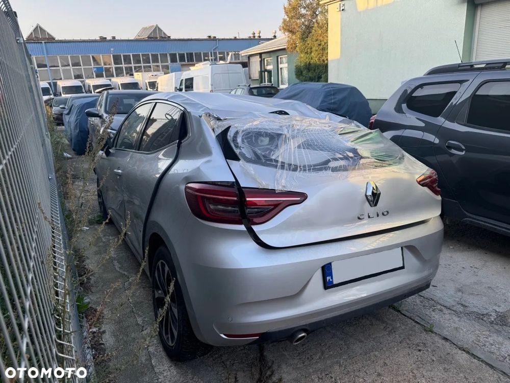 Renault Clio 1.0 TCe Techno - 11