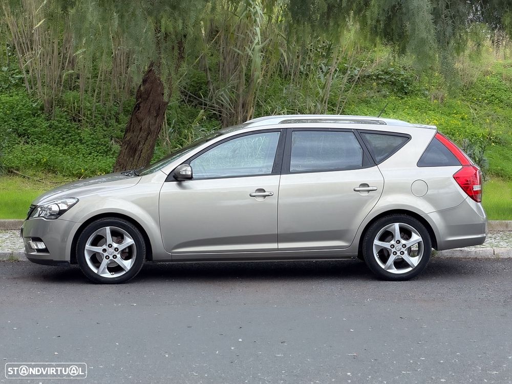 Kia Ceed SW 1.6 CRDi EX ISG - 10