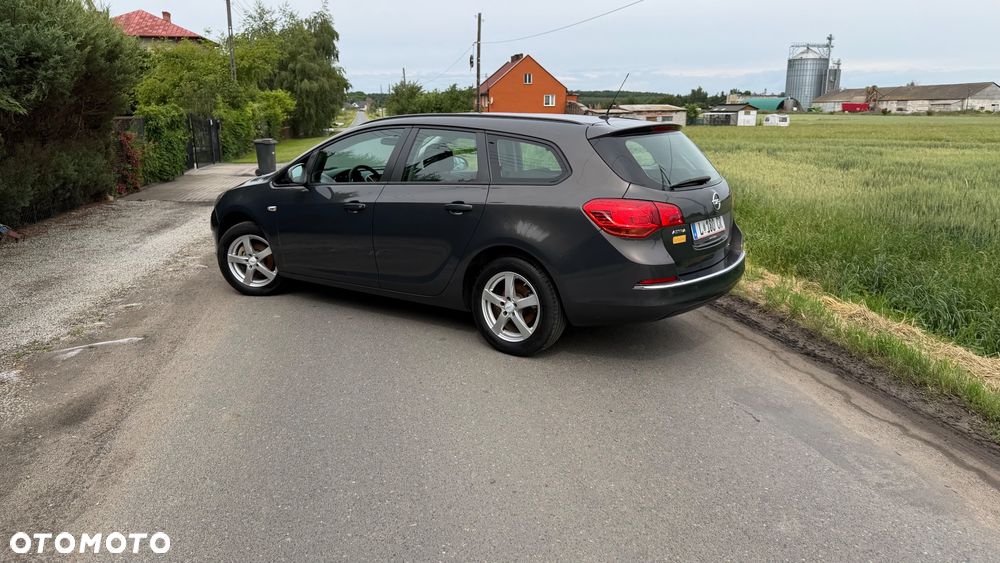Opel Astra - 12