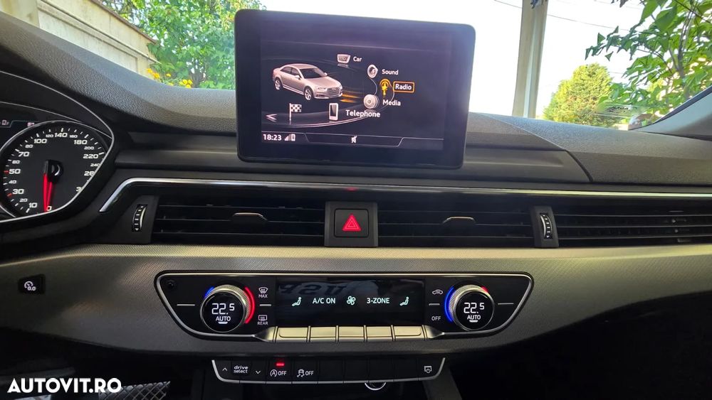 Audi A4 2.0 TDI ultra S tronic - 32