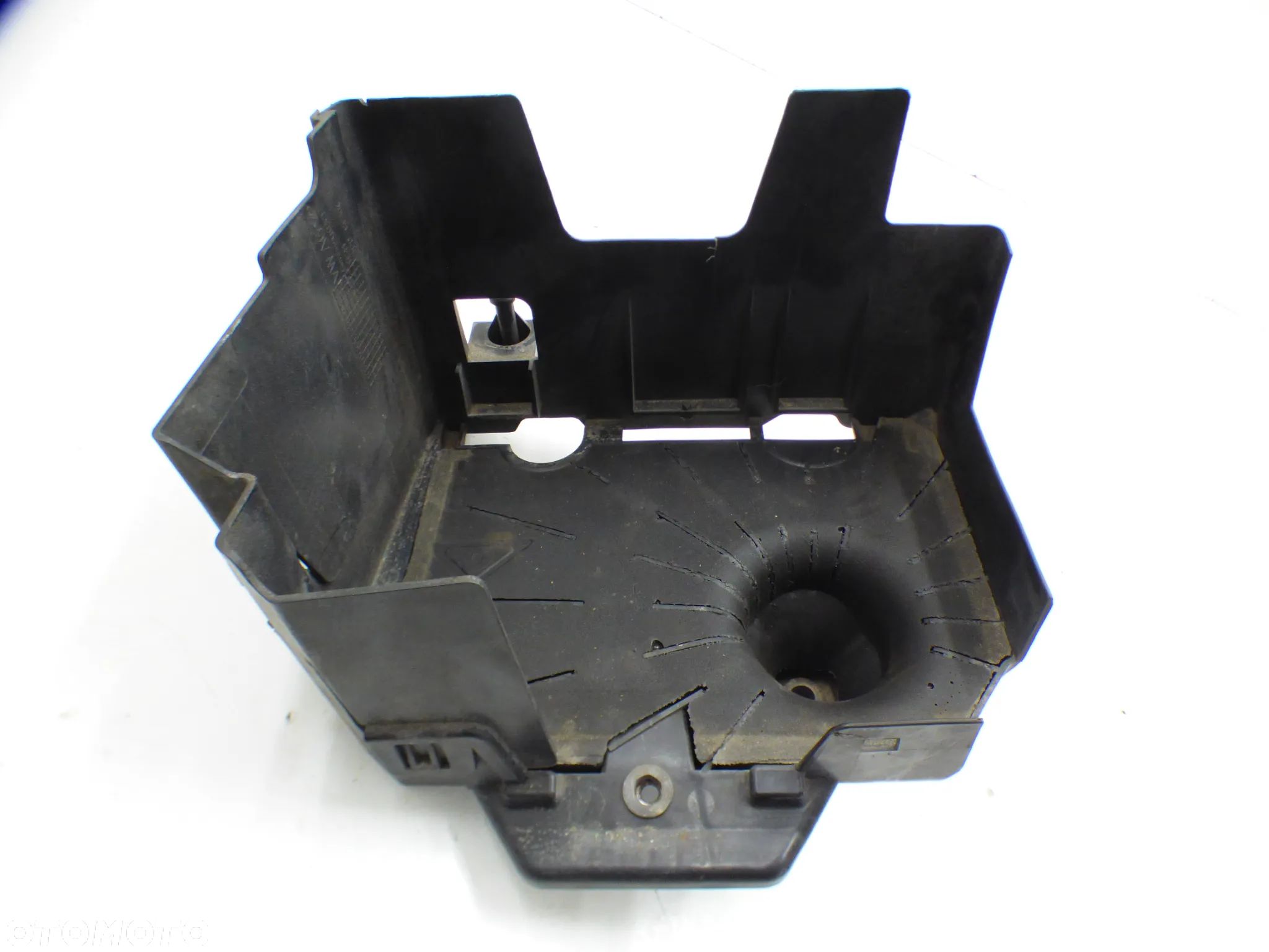 AUDI A1 8X PODSTAWA AKUMULATORA MOCOWANIE 6R0915321E GORLICE - 1
