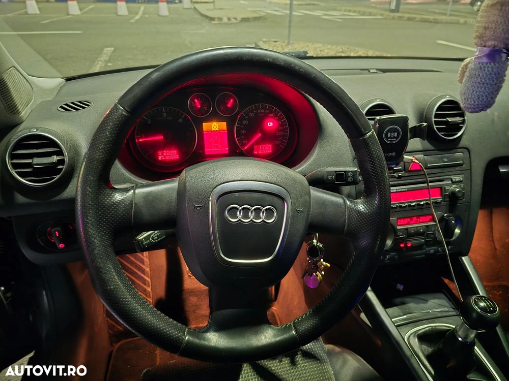 Audi A3 2.0 TDI DPF Ambiente - 19